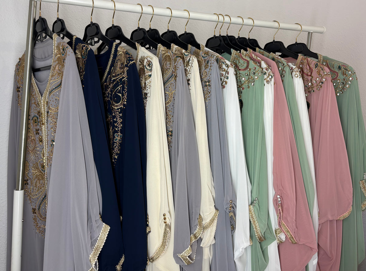 Zweiteiliges Kleid mit langen Ärmeln